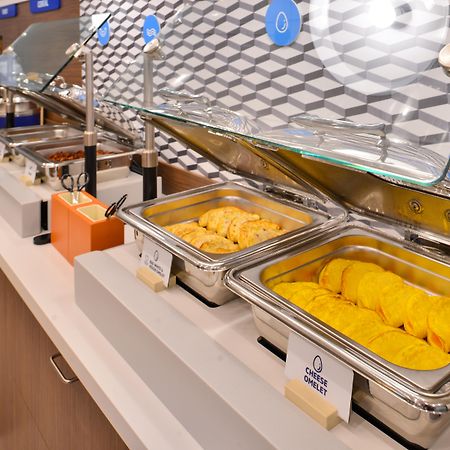 奥兰治堡快捷假日套房酒店 外观 照片