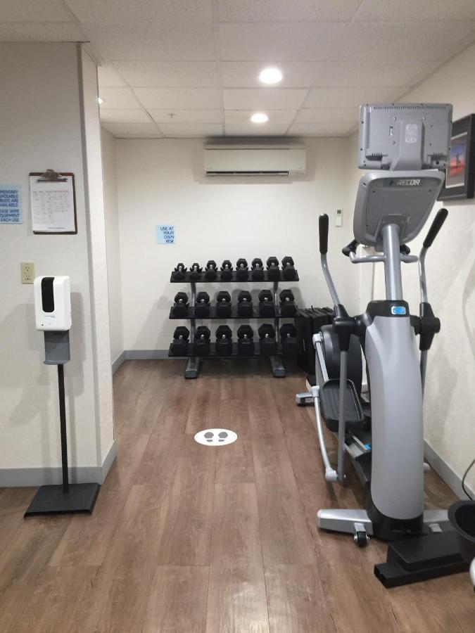 奥兰治堡快捷假日套房酒店 外观 照片