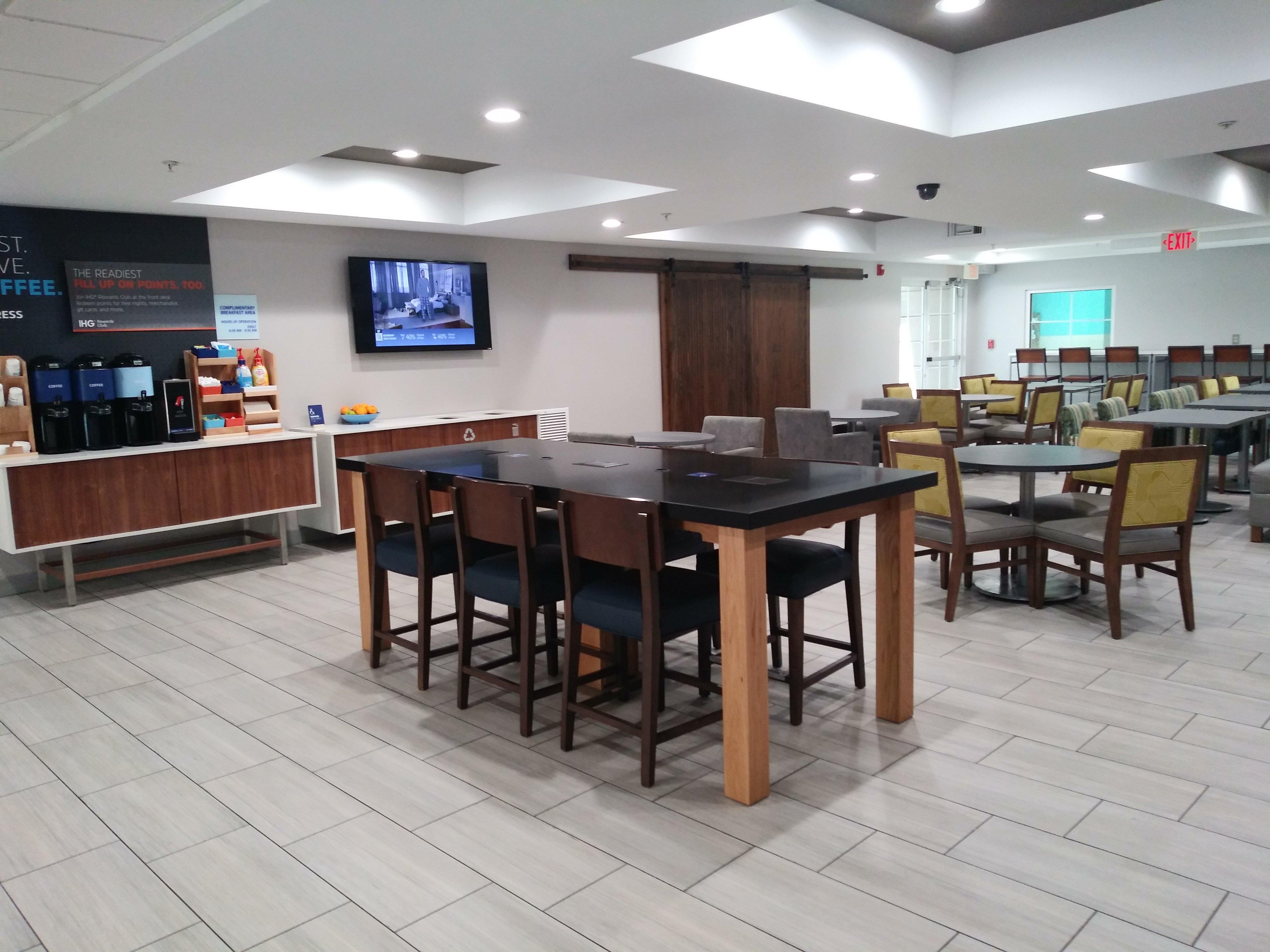 奥兰治堡快捷假日套房酒店 外观 照片